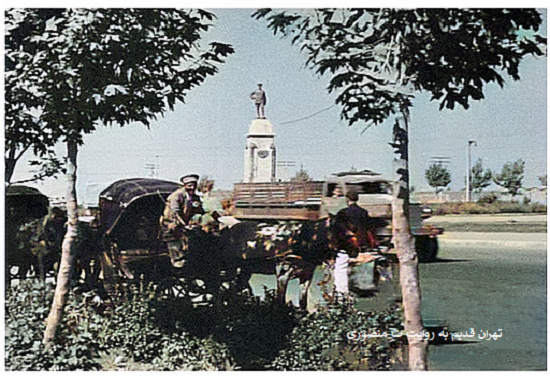 میدان انقلاب 